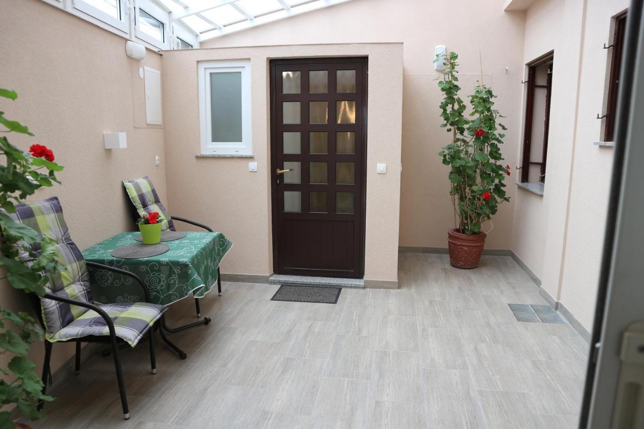 Apartments Komel I Opatija Exterior foto